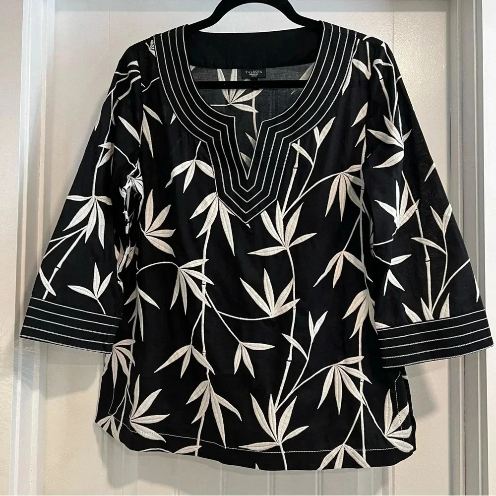 Talbots Petites‎ Black Tunic Top White Bamboo Embroidery Details. Size 12P.